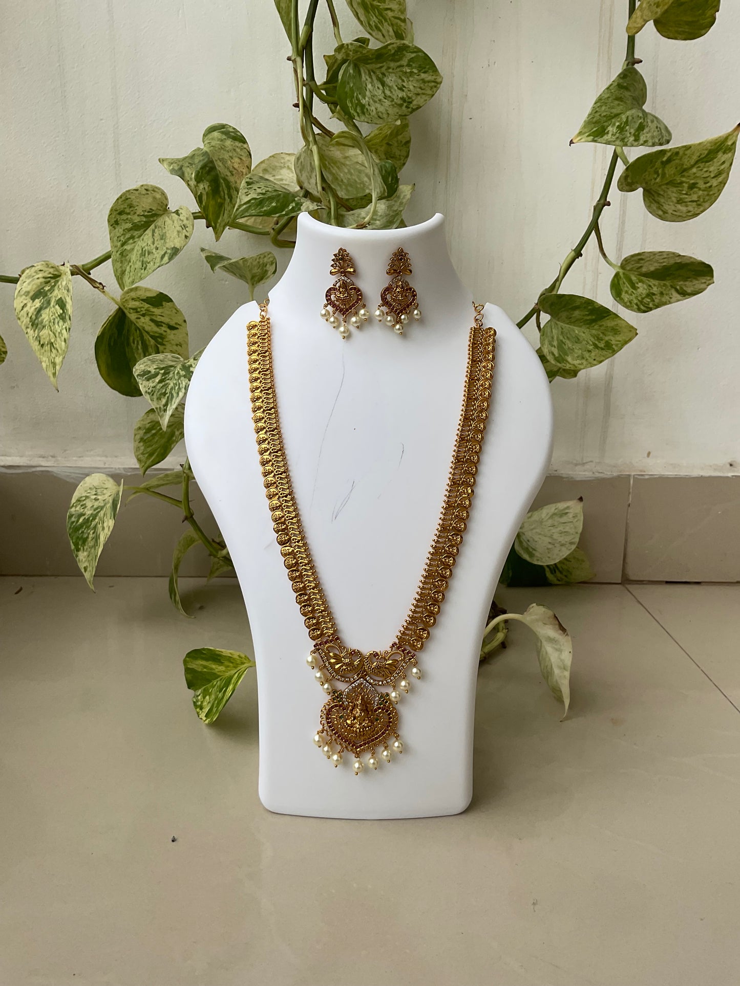 Long Temple Laxmi Devi Haram