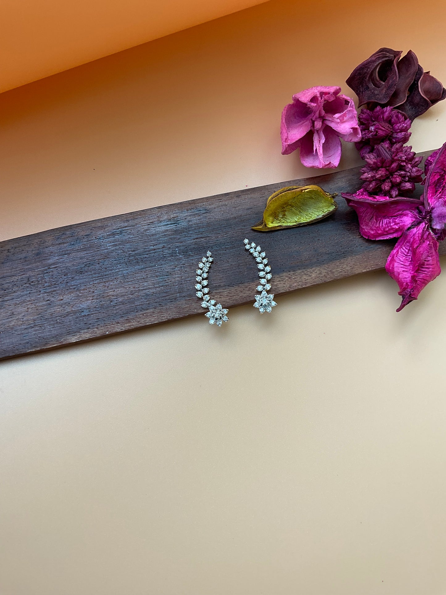 Floral earcuffs