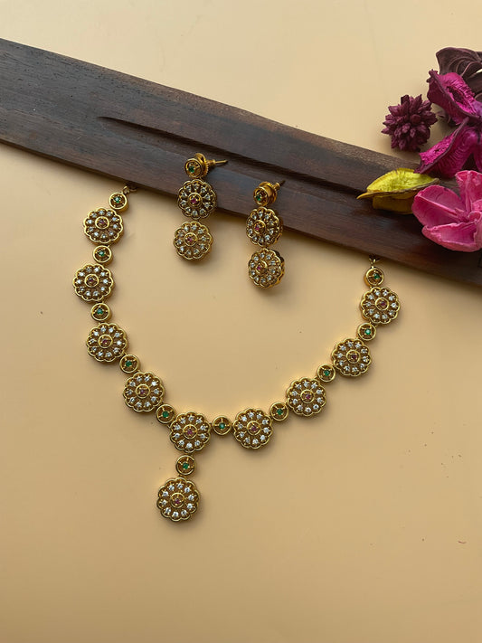 Floral partywear necklace