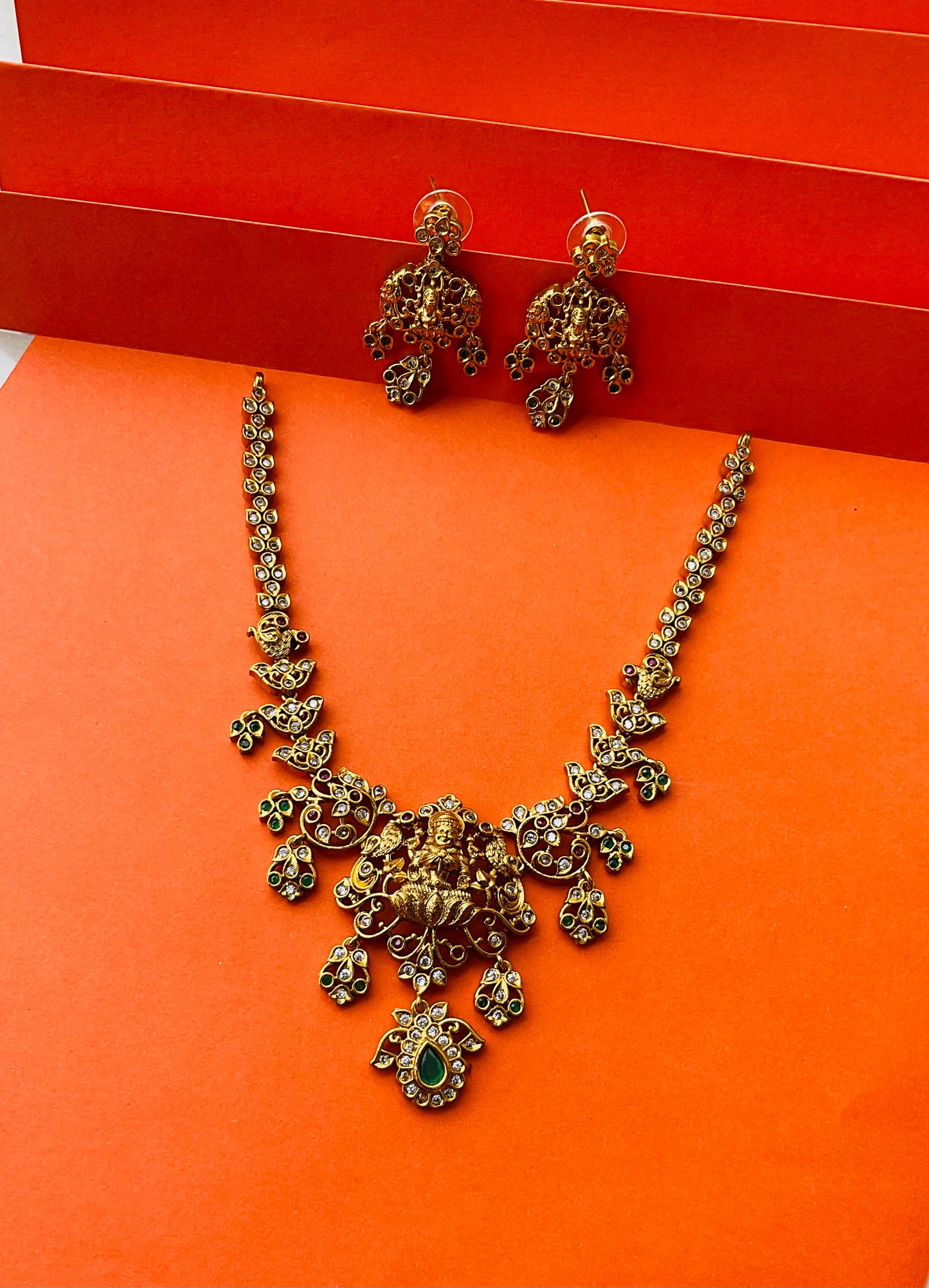 Lakshmi Devi Leaflet Design Necklace Set