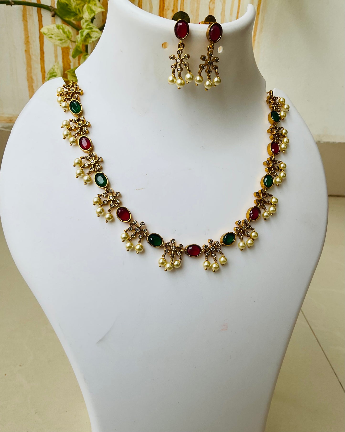Kempu Haram with earrings